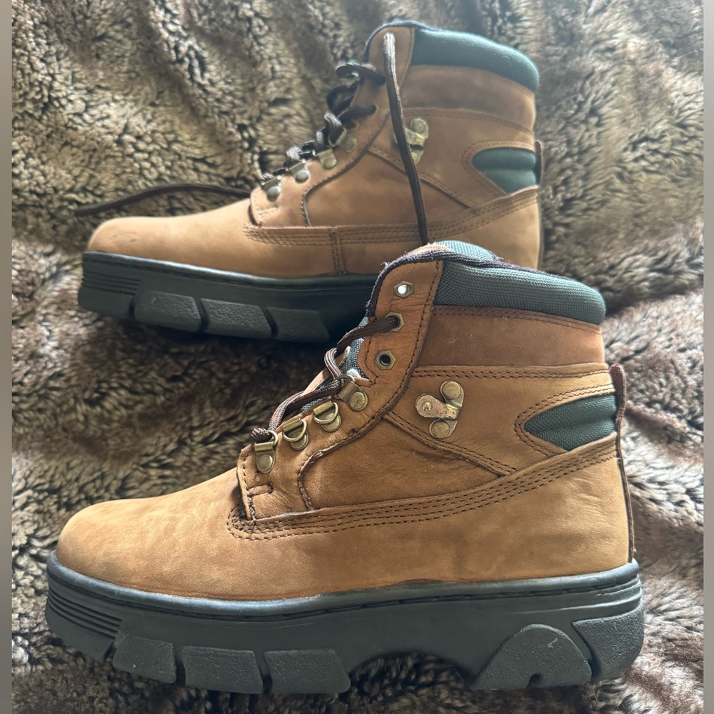 Vintage leather boots m8.5